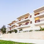 Yiannis ηotel Apart Otel
