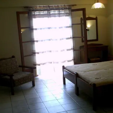 Apart Otel Yiannis ηotel Foiníkion