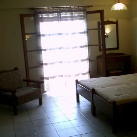 Apart Otel Yiannis ηotel 2*