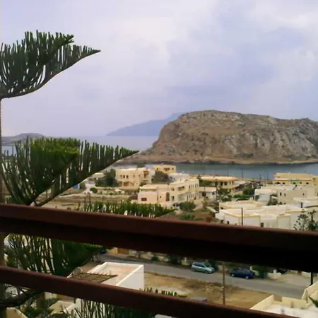 아파트호텔 Yiannis ηotel Foiníkion