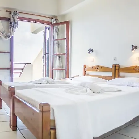 Yiannis ηotel