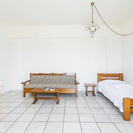 Apart Otel Yiannis ηotel Foiníkion