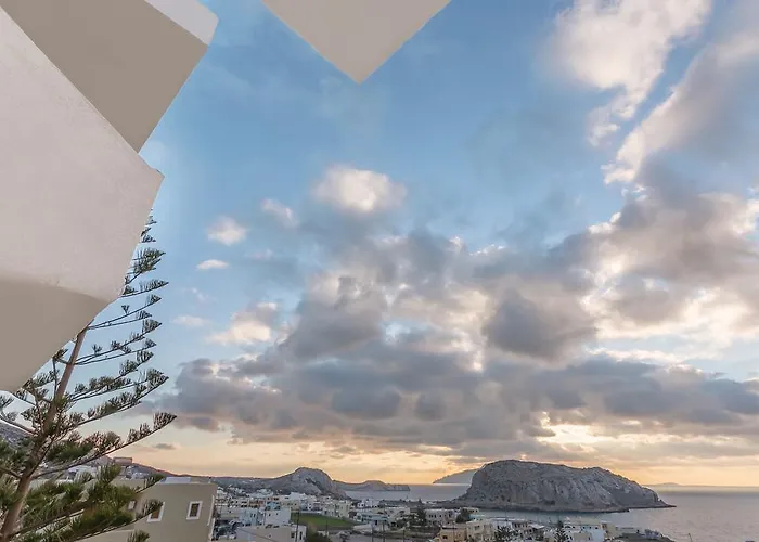 Yiannis ηotel 아파트호텔 Foiníkion