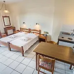 Apart Otel Yiannis ηotel 2*