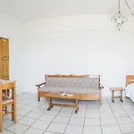 Yiannis ηotel Apart Otel 2*