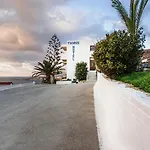 Apart Otel Yiannis ηotel Foiníkion