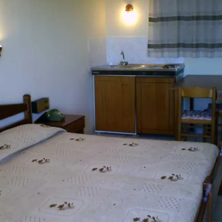 Yiannis ηotel 2*